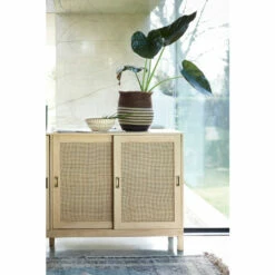 French Connection store -French Connection store unnamed file 1035