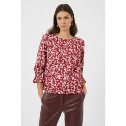 French Connection Red Crepe Light Ditsy 3/4 Sleeve Crew Neck Top -French Connection store unnamed file 401